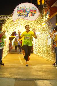 BIB: 50191
                            <button type="button" onclick="openModal(21832531)" class="btn btn-primary btn-sm float-right btn-popup" data-toggle="modal" data-target=".modal-high-quality">
                        <i class="fas fa-shopping-cart"></i> Add to Cart
                    </button>
                                            <button type="button" onclick="isThisMe(21832531, true)" class="btn btn-success btn-sm float-right btn-popup btn-isme hidden" data-toggle="tooltip" data-placement="bottom" title="นี่คือรูปของคุณใช่ไหม คลิกที่นี่เพื่อเอาเข้าอัลบั้ม">
                        <i class="fas fa-plus"></i> Add to album
                    </button>
                    <button type="button" onclick="isThisMe(21832531, false)" class="btn btn-warning btn-sm float-right btn-popup btn-isnotme hidden">
                        <i class="fas fa-ban"></i> Remove from album
                    </button>